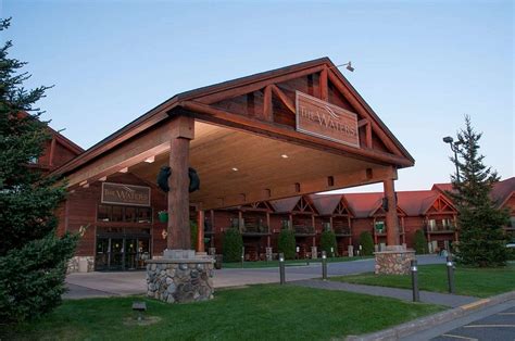 The waters minocqua - The Waters of minocqua. Beautiful Northwoods-themed resort located in Minocqua, WI that offers amenities such as a Waterpark, Arcade, Starbucks, Restaurant, Bar & so much more. 